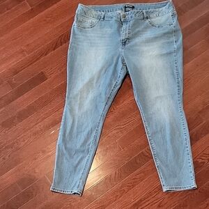 Women's Light Blue Jeans